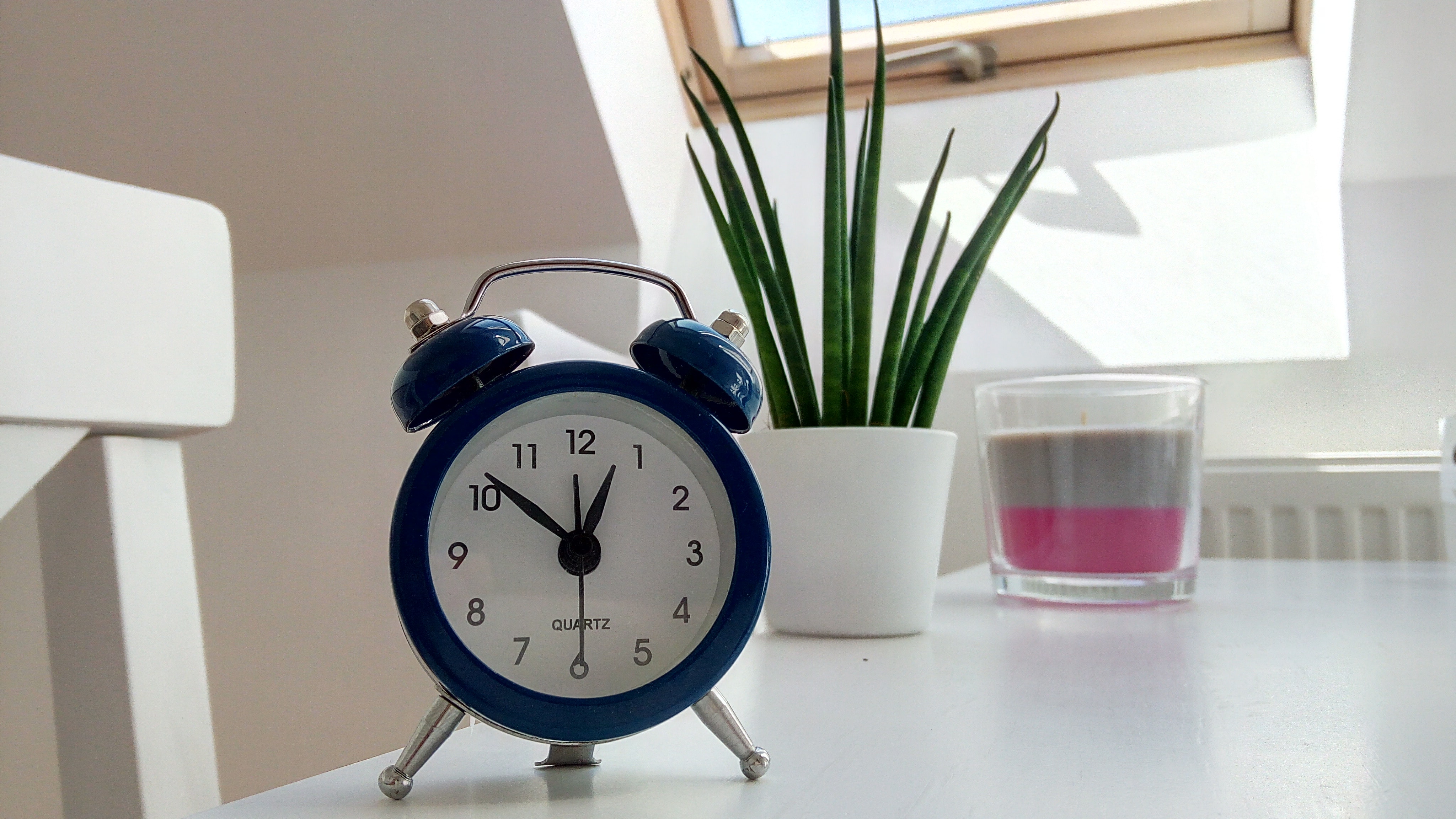 Alarm clock sitting on desk